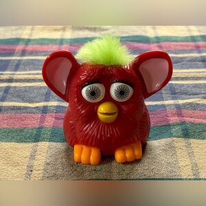 1998 Red Furby McDonalds Wind Up Happy Meal Toy